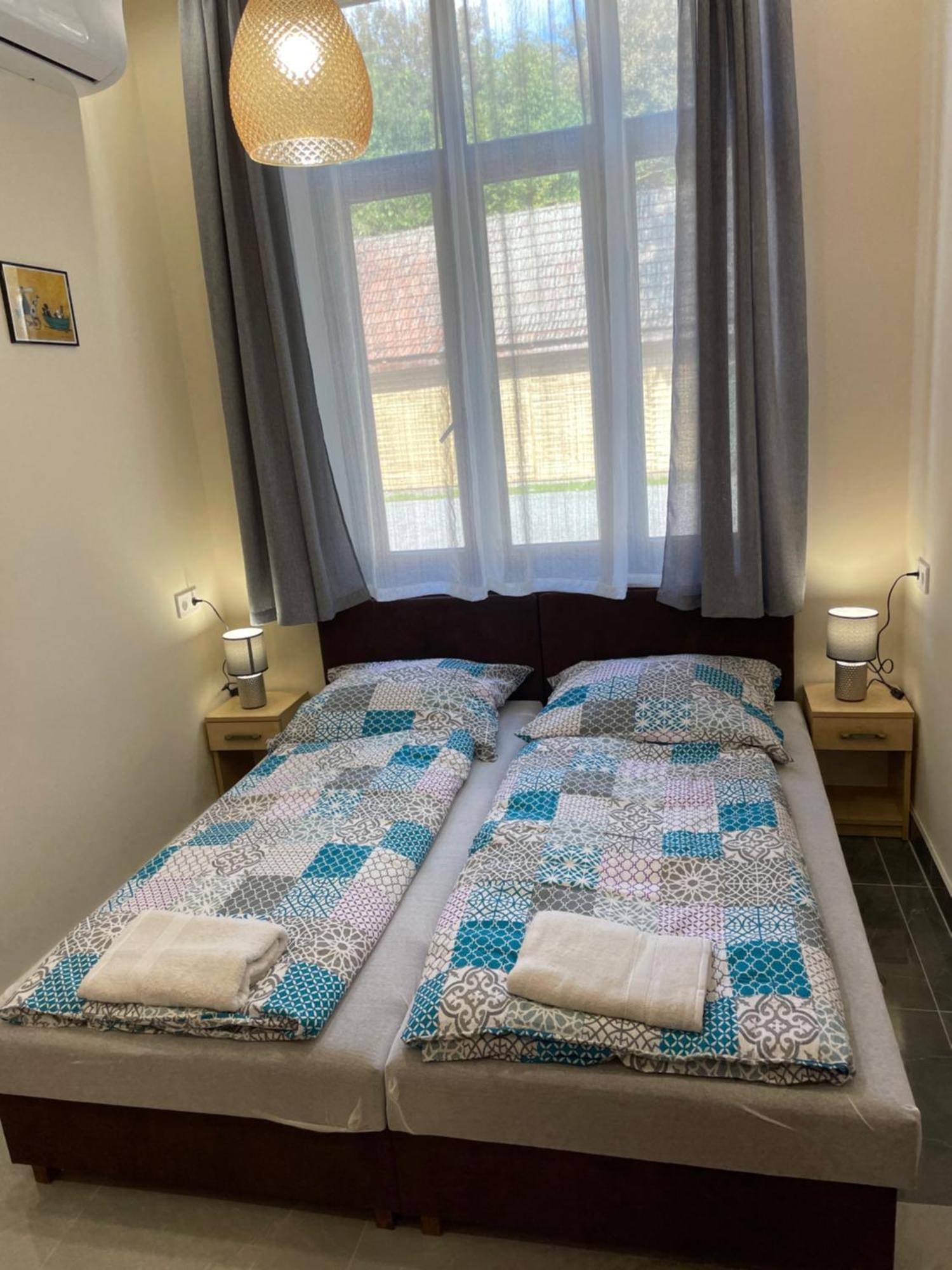 קישקונהלש Kovacs Apartmanhaz חדר תמונה